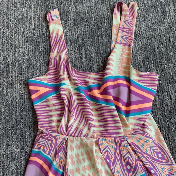 Forever 21 Size Medium Party Dress - Picture 2 of 5